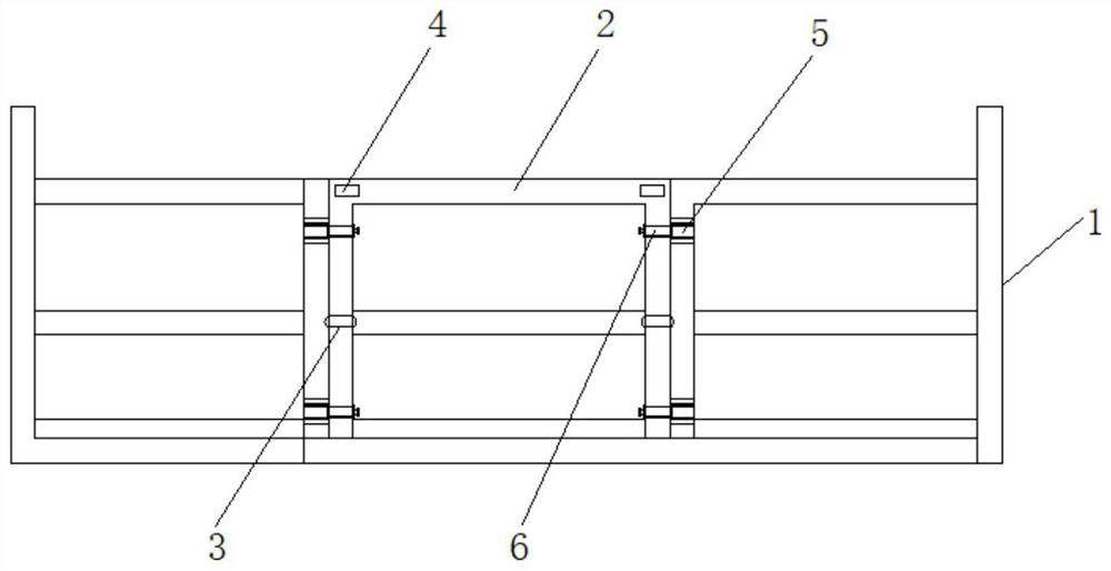 一种建筑施工用便于拆卸可拼接底板的吊篮