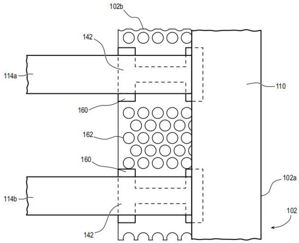 半导体器件及形成用于预成型基底的脱模结构的方法