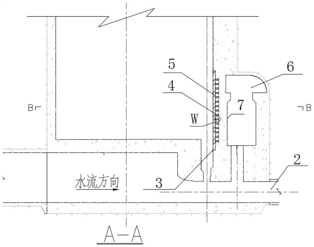 一种大型调压井中压力管道进口检修闸门槽防渗墙结构