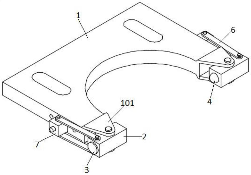 一种包装机械用塑料瓶夹具