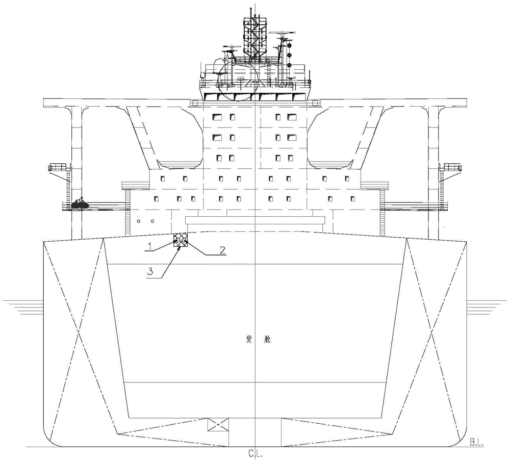 一种甲醇燃料动力散货船货舱区甲醇管系布置结构