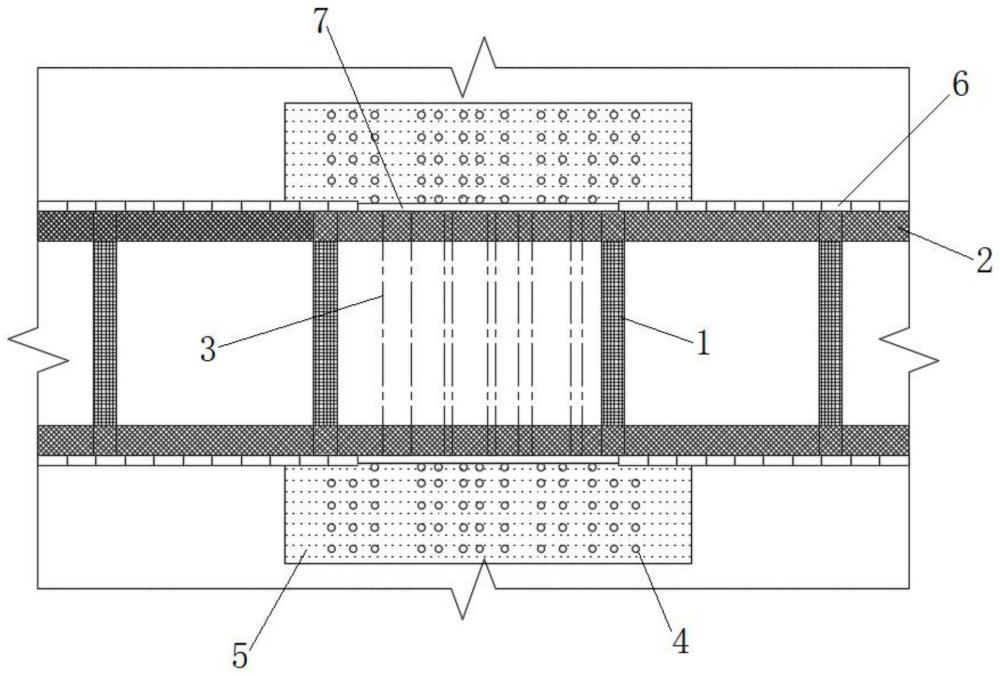 一种深基槽管线保护止水防塌方施工方法